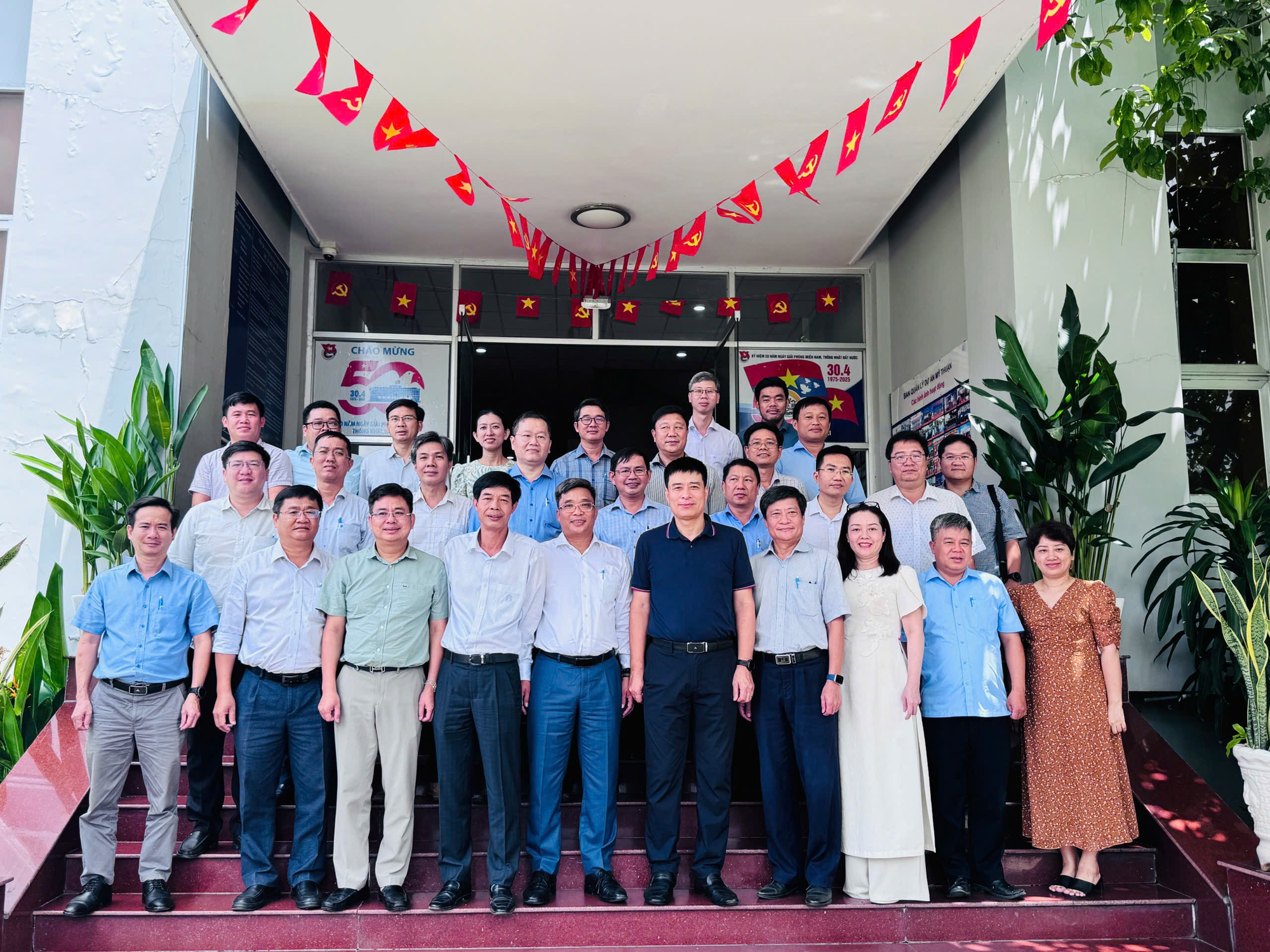 Thứ trưởng Bộ X&acirc;y dựng: Ban QLDA Mỹ Thuận tập trung nh&acirc;n lực ho&agrave;n th&agrave;nh 200km cao tốc- Ảnh 5.