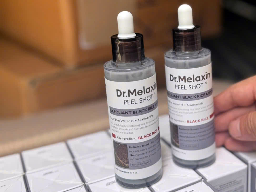 H&agrave; Nội: Thu giữ 5.400 lọ mỹ phẩm nghi h&agrave;ng lậu của C&ocirc;ng ty Dược phẩm Ng&acirc;n Korea- Ảnh 1.