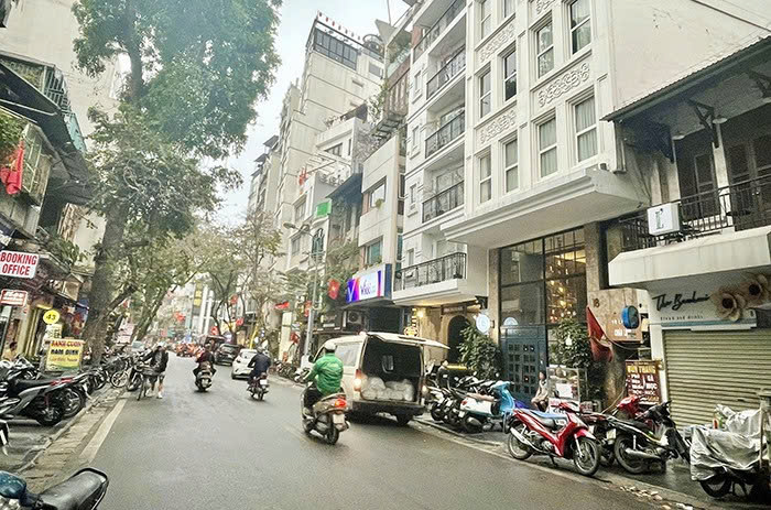 H&agrave; Nội th&iacute; điểm tổ chức lại giao th&ocirc;ng phố H&agrave;ng Khoai, Cao Thắng- Ảnh 1.