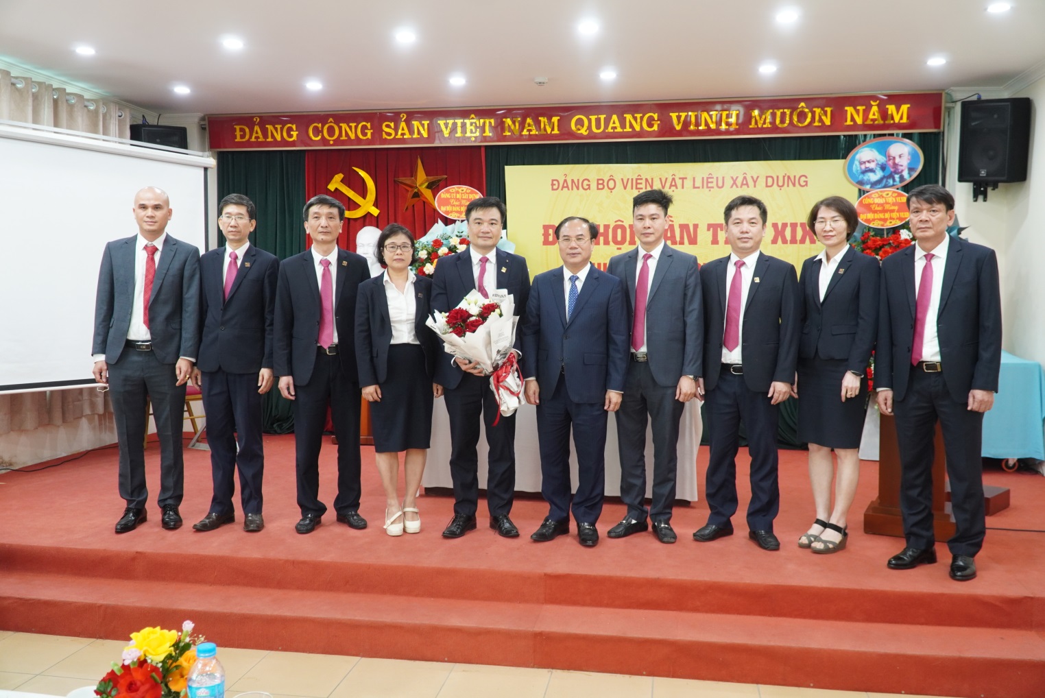 E:\Năm 2025\Th&aacute;ng 6\H&igrave;nh ảnh\ĐH Viện VLXD\DSC01042.JPG