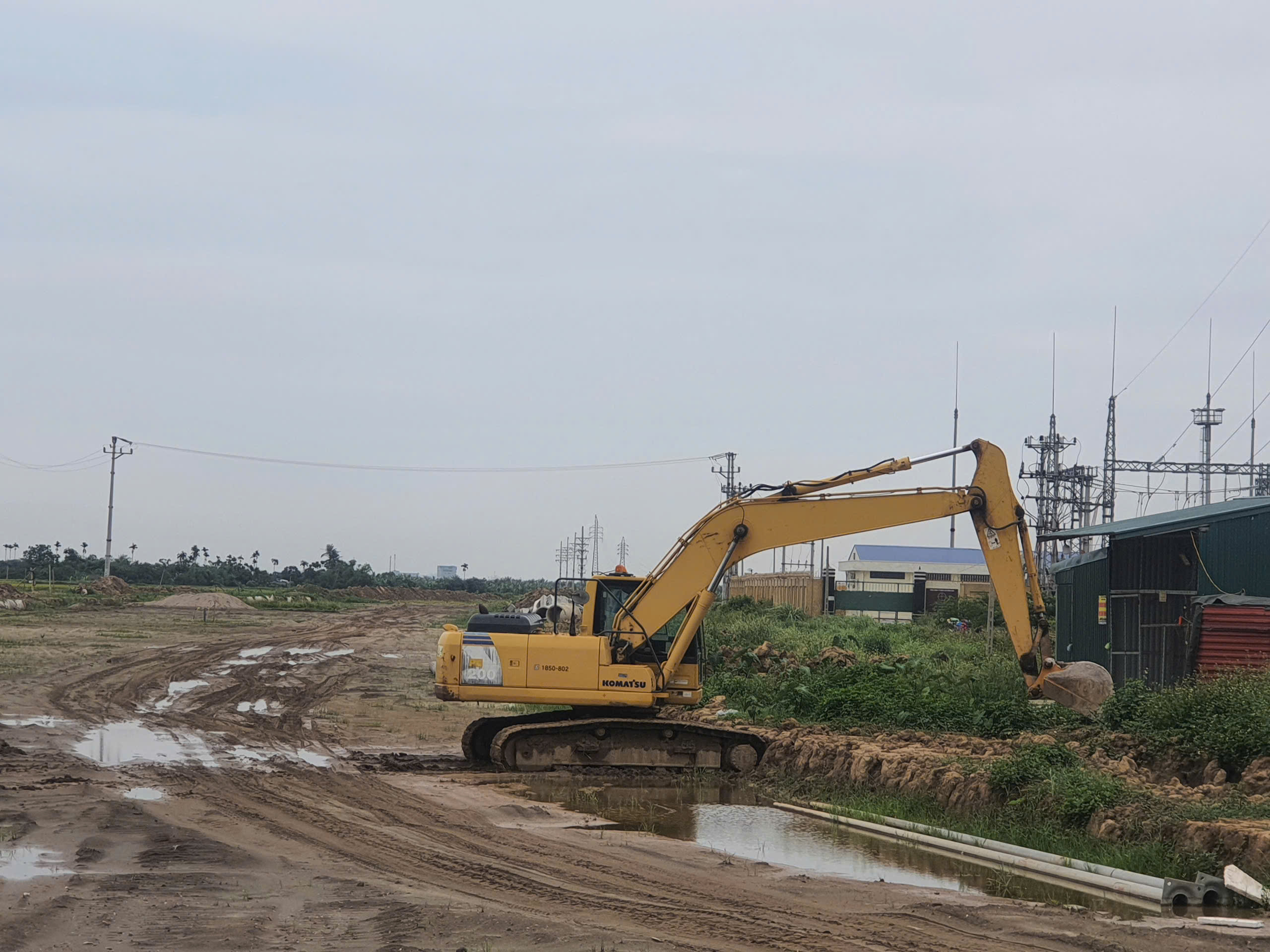 Dự án 612 tỷ đồng ở Hải Dương nguy cơ chậm tiến độ vì thiếu vật liệu- Ảnh 4. Dự án 612 tỷ đồng ở Hải Dương nguy cơ chậm tiến độ vì thiếu vật liệu- Ảnh 4.