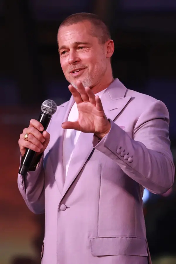 Brad Pitt kể về trải nghiệm chưa từng c&oacute; khi v&agrave;o vai tay đua F1- Ảnh 2.