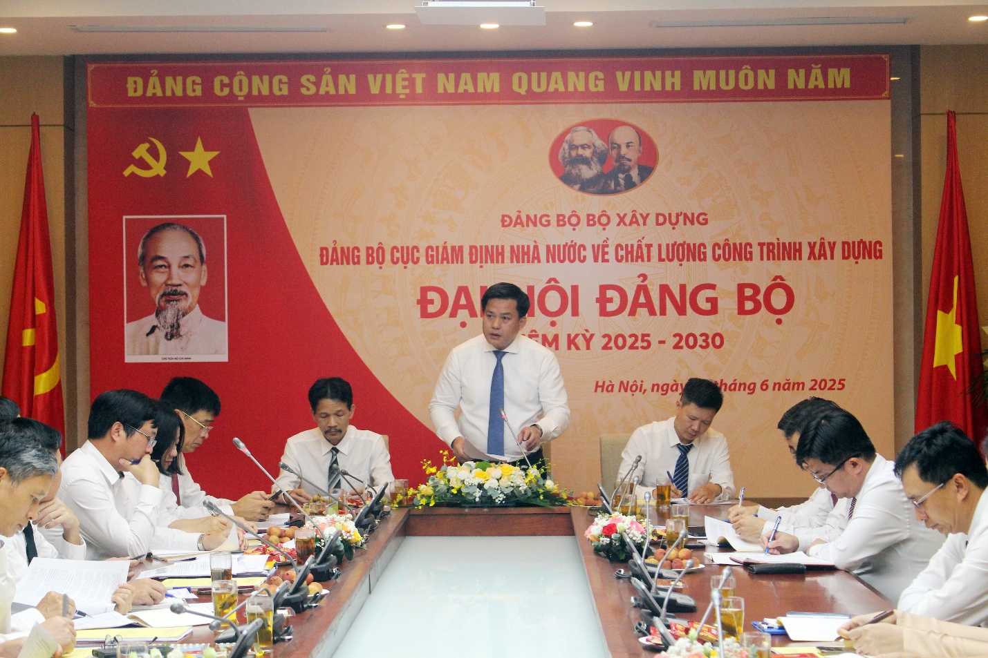 Đảng bộ Cục Gi&aacute;m định định hướng đổi mới phương thức quản l&yacute; chất lượng c&ocirc;ng tr&igrave;nh- Ảnh 2.