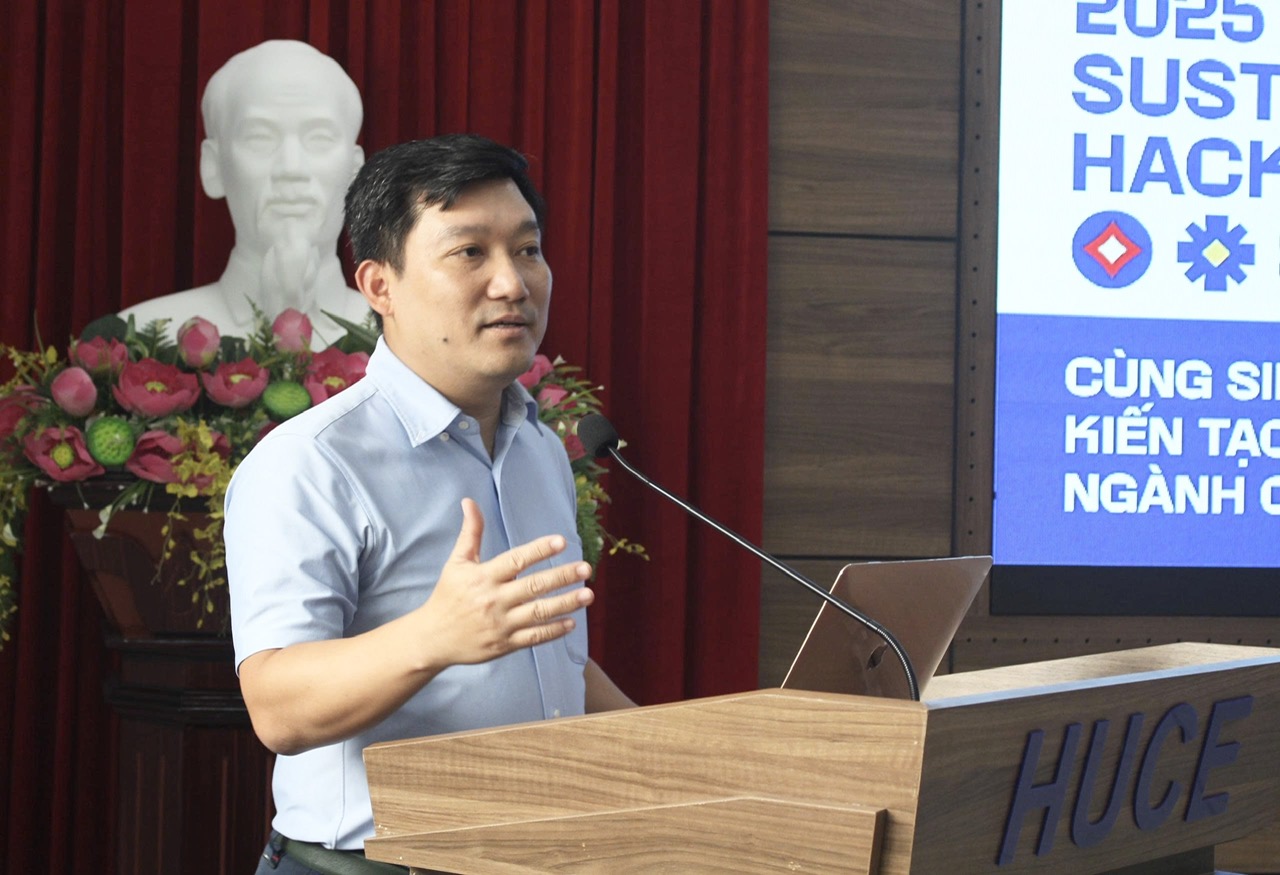 Sustainable Hackathon 2025: Gắn đ&agrave;o tạo thực tiễn với tư duy thiết kế kỹ thuật, kinh tế- Ảnh 1.