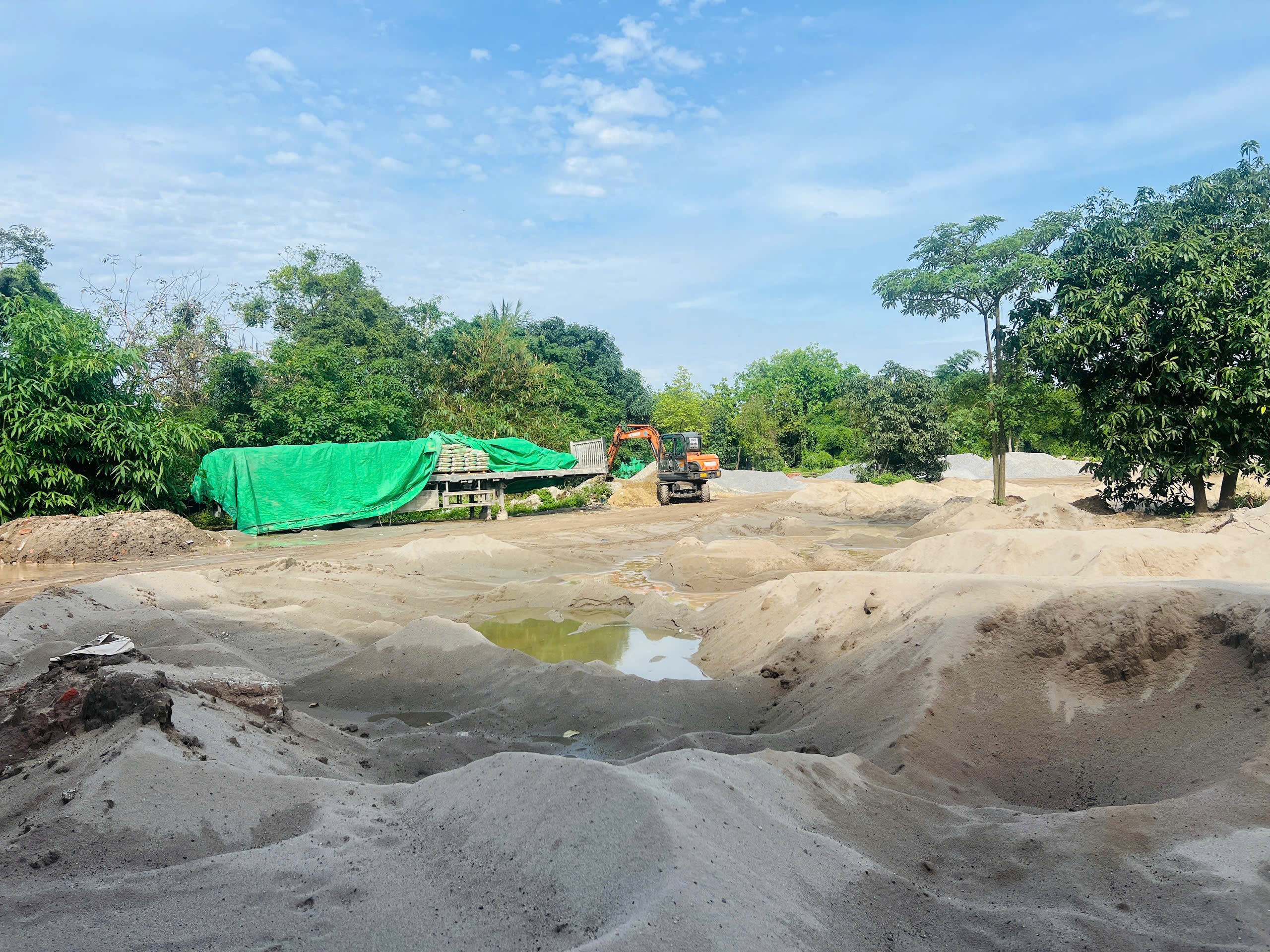 H&agrave; Nội chỉ đạo xử l&yacute; nghi&ecirc;m vi phạm về đất đai, trật tự x&acirc;y dựng- Ảnh 1.