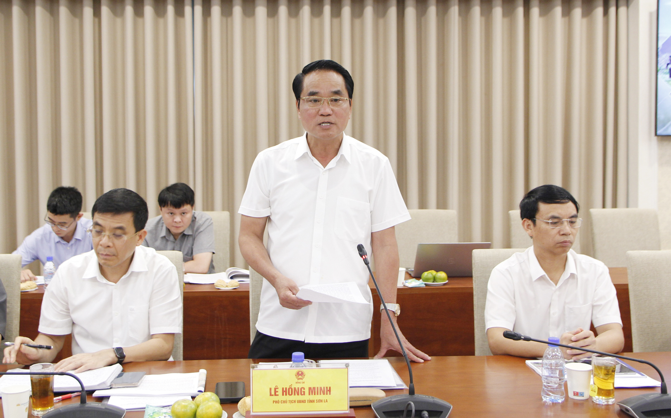 Phó Chủ tịch UBND tỉnh Sơn La Lê Hồng Minh phát biểu tại Hội nghị. Phó Chủ tịch UBND tỉnh Sơn La Lê Hồng Minh phát biểu tại Hội nghị.