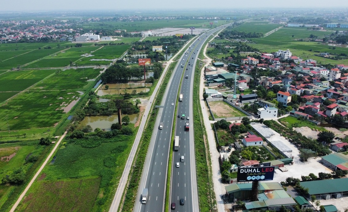 Bộ X&acirc;y dựng sắp xếp tổ chức bộ m&aacute;y ph&ugrave; hợp với tổ chức ch&iacute;nh quyền địa phương 2 cấp- Ảnh 1.