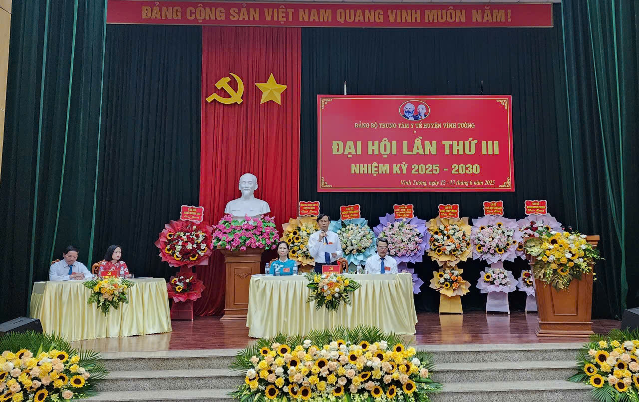Trung t&acirc;m Y tế huyện Vĩnh Tường: Đo&agrave;n kết, d&acirc;n chủ, kỷ cương, đổi mới- Ảnh 2.
