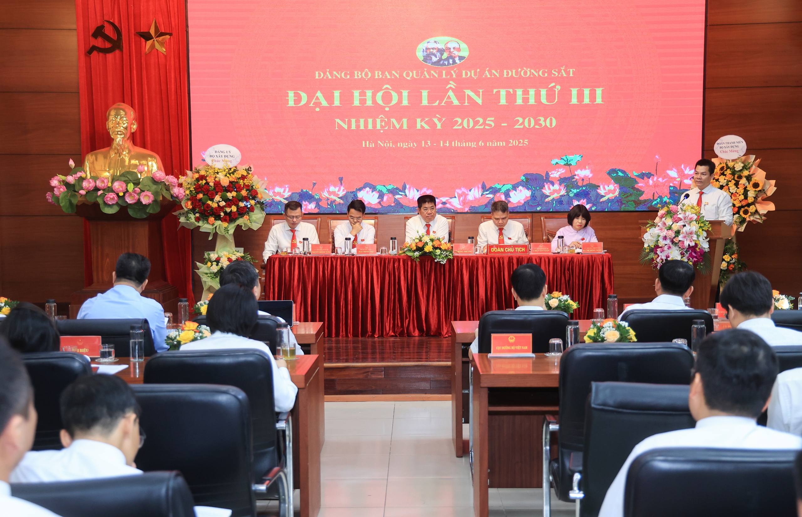 Đảng bộ Ban QLDA Đường sắt phải lan tỏa tinh thần c&ocirc;ng vụ, phụng sự nh&acirc;n d&acirc;n- Ảnh 5.