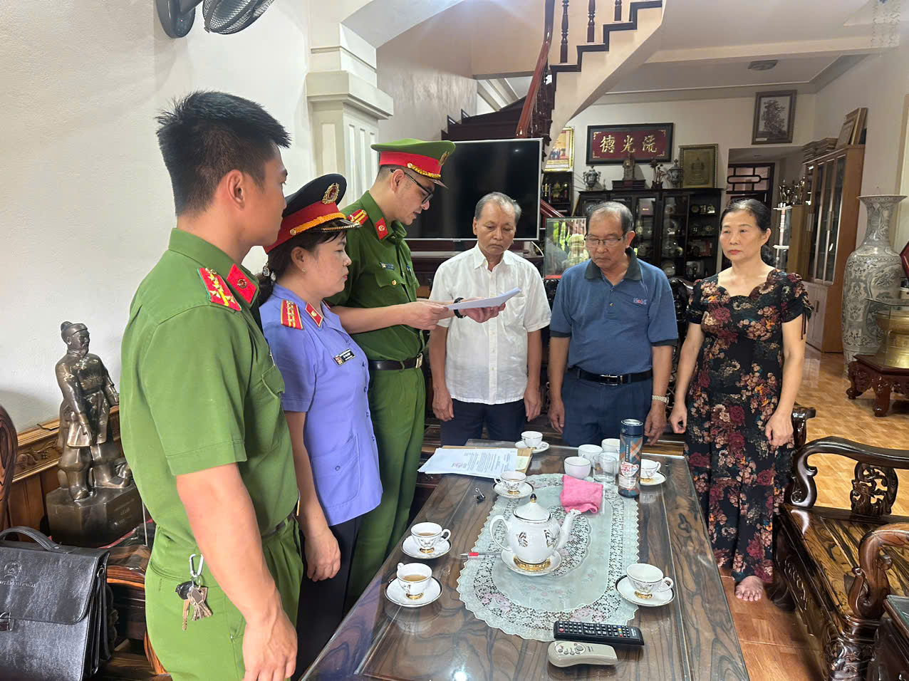Khởi tố cựu Ph&oacute; chủ tịch tỉnh Thanh H&oacute;a- Ảnh 1.
