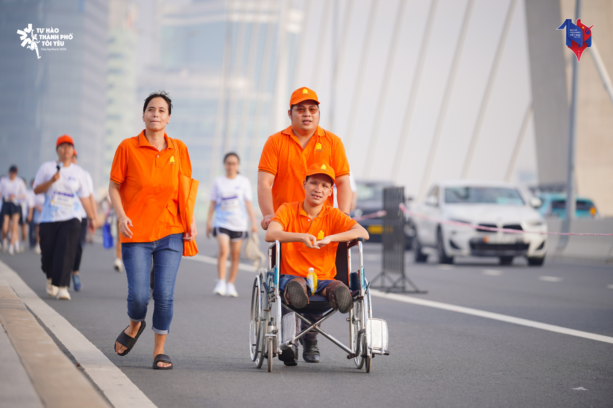 1.000 người l&agrave;m b&aacute;o tham gia giải chạy dịp kỷ niệm 100 năm B&aacute;o ch&iacute; C&aacute;ch mạng Việt Nam- Ảnh 7.