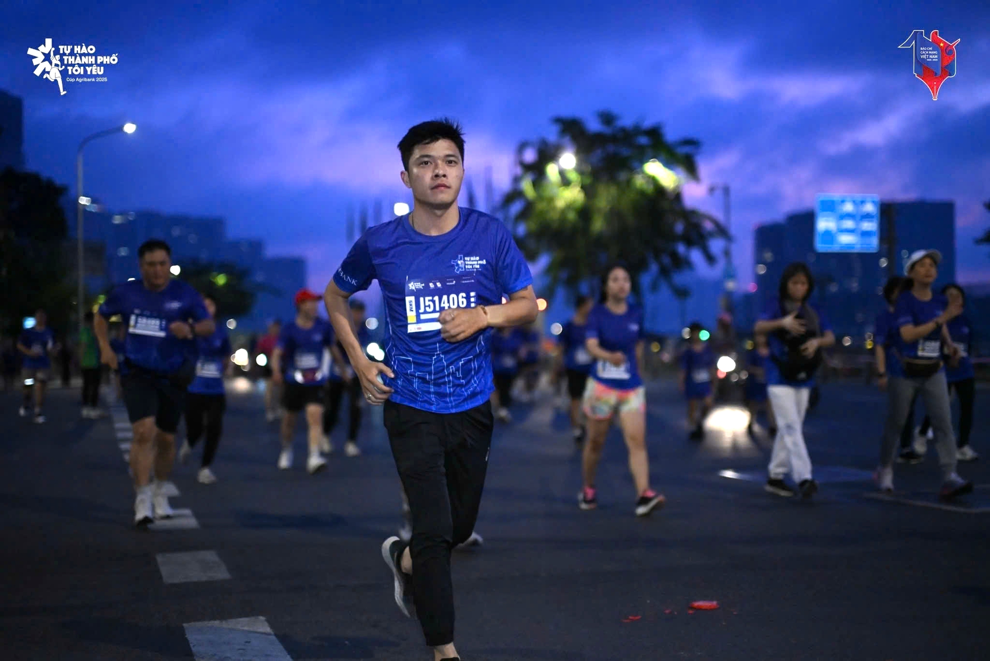 1.000 người l&agrave;m b&aacute;o tham gia giải chạy dịp kỷ niệm 100 năm B&aacute;o ch&iacute; C&aacute;ch mạng Việt Nam- Ảnh 4.