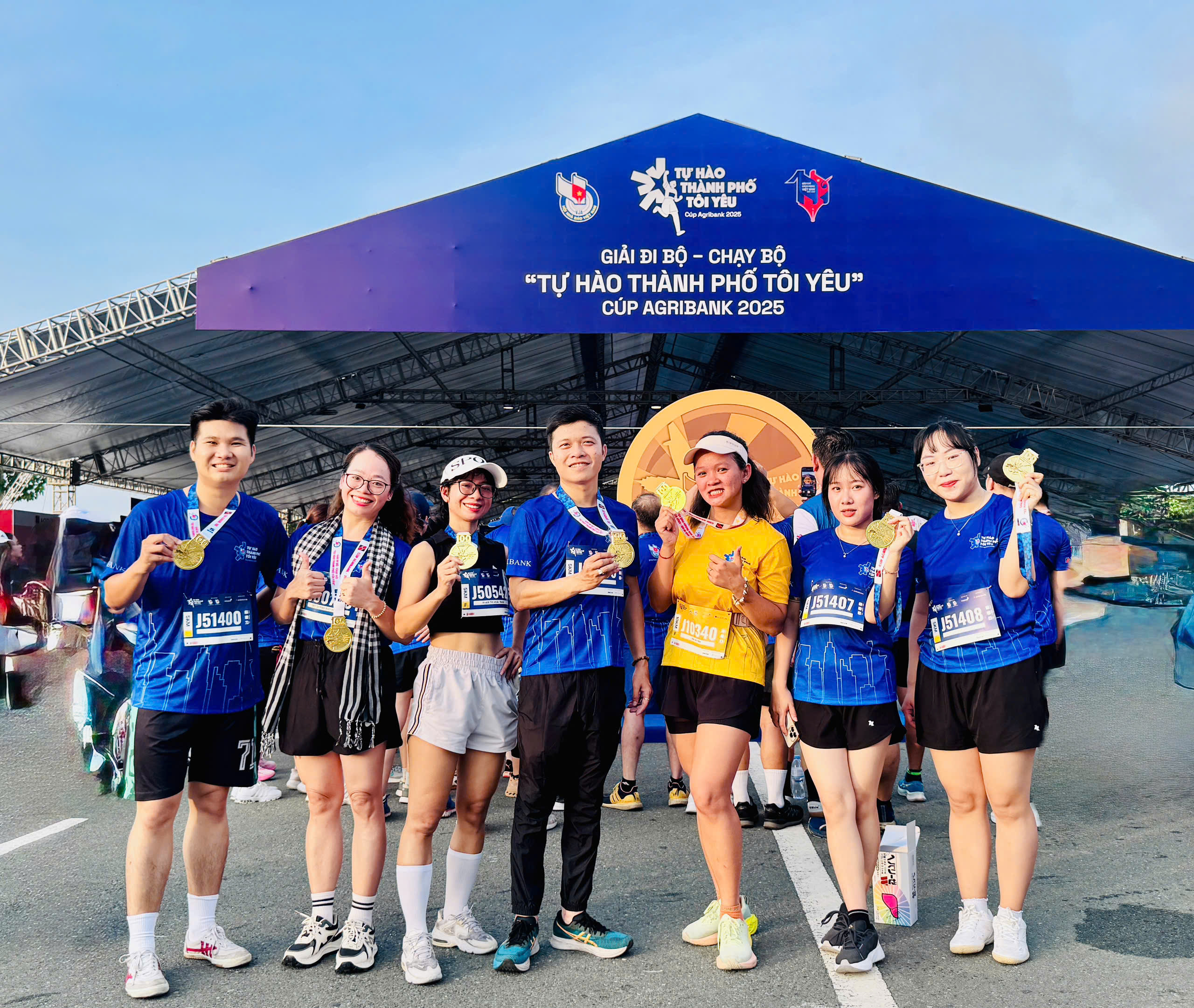 1.000 người l&agrave;m b&aacute;o tham gia giải chạy dịp kỷ niệm 100 năm B&aacute;o ch&iacute; C&aacute;ch mạng Việt Nam- Ảnh 12.