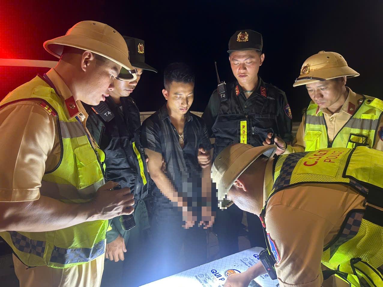 Ph&aacute;t hiện t&agrave;i xế dương t&iacute;nh với ma t&uacute;y tr&ecirc;n tuyến cao tốc quốc lộ 45 - B&atilde;i Vọt- Ảnh 1.