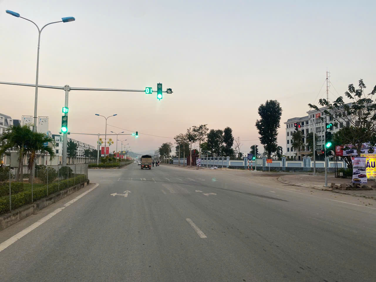 Hiệu quả từ m&ocirc; h&igrave;nh x&atilde; hội h&oacute;a đ&egrave;n t&iacute;n hiệu giao th&ocirc;ng ở Nghệ An- Ảnh 1.