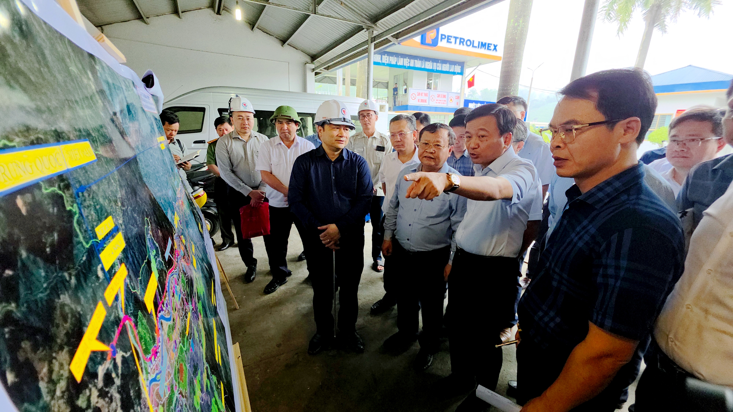 Quyết t&acirc;m khởi c&ocirc;ng dự &aacute;n đường sắt L&agrave;o Cai - H&agrave; Nội - Hải Ph&ograve;ng cuối năm 2025- Ảnh 1.