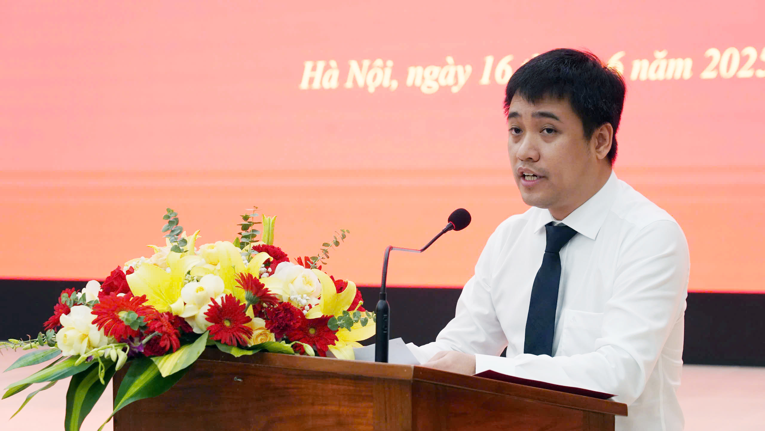 Thứ trưởng Nguyễn Danh Huy: B&aacute;o X&acirc;y dựng sau hợp nhất phải đo&agrave;n kết, vượt th&aacute;ch thức- Ảnh 4.