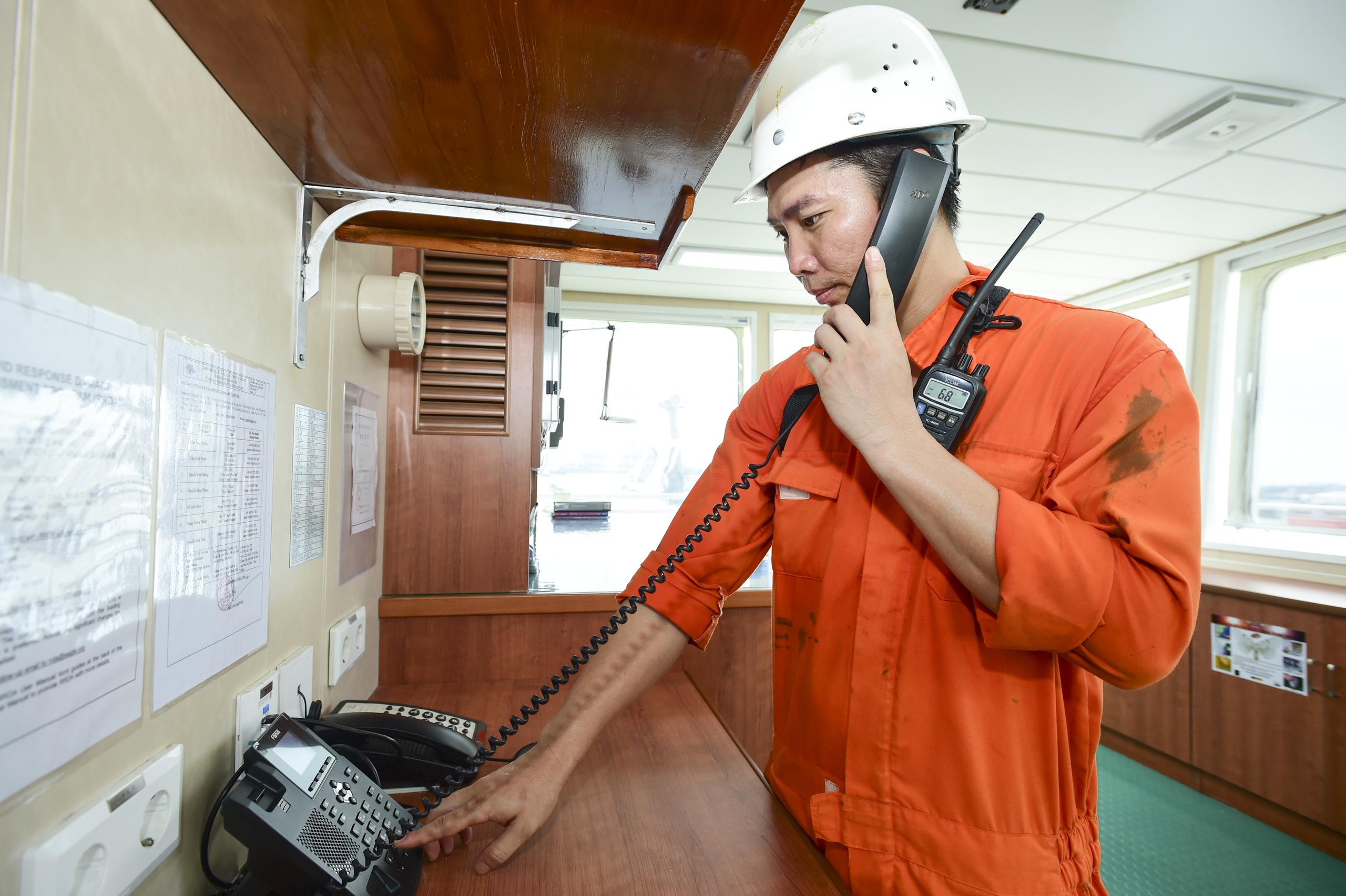 Doanh nghiệp "đau đầu" t&igrave;m c&aacute;ch giữ thuyền vi&ecirc;n- Ảnh 1.
