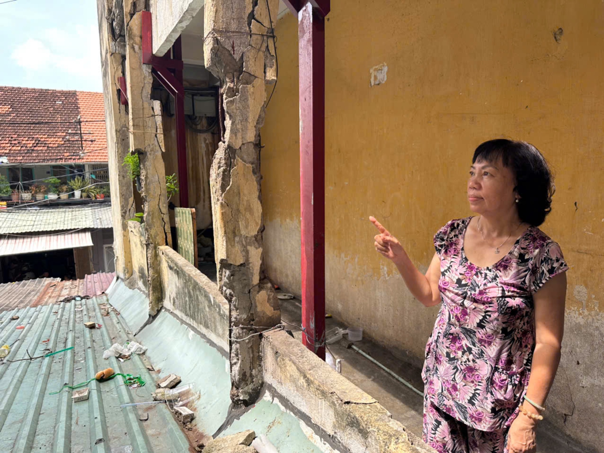 TP.HCM: Người dân thấp thỏm trong chung cư xuống cấp, mong có chỗ ở mới- Ảnh 2. TP.HCM: Người dân thấp thỏm trong chung cư xuống cấp, mong có chỗ ở mới- Ảnh 2.