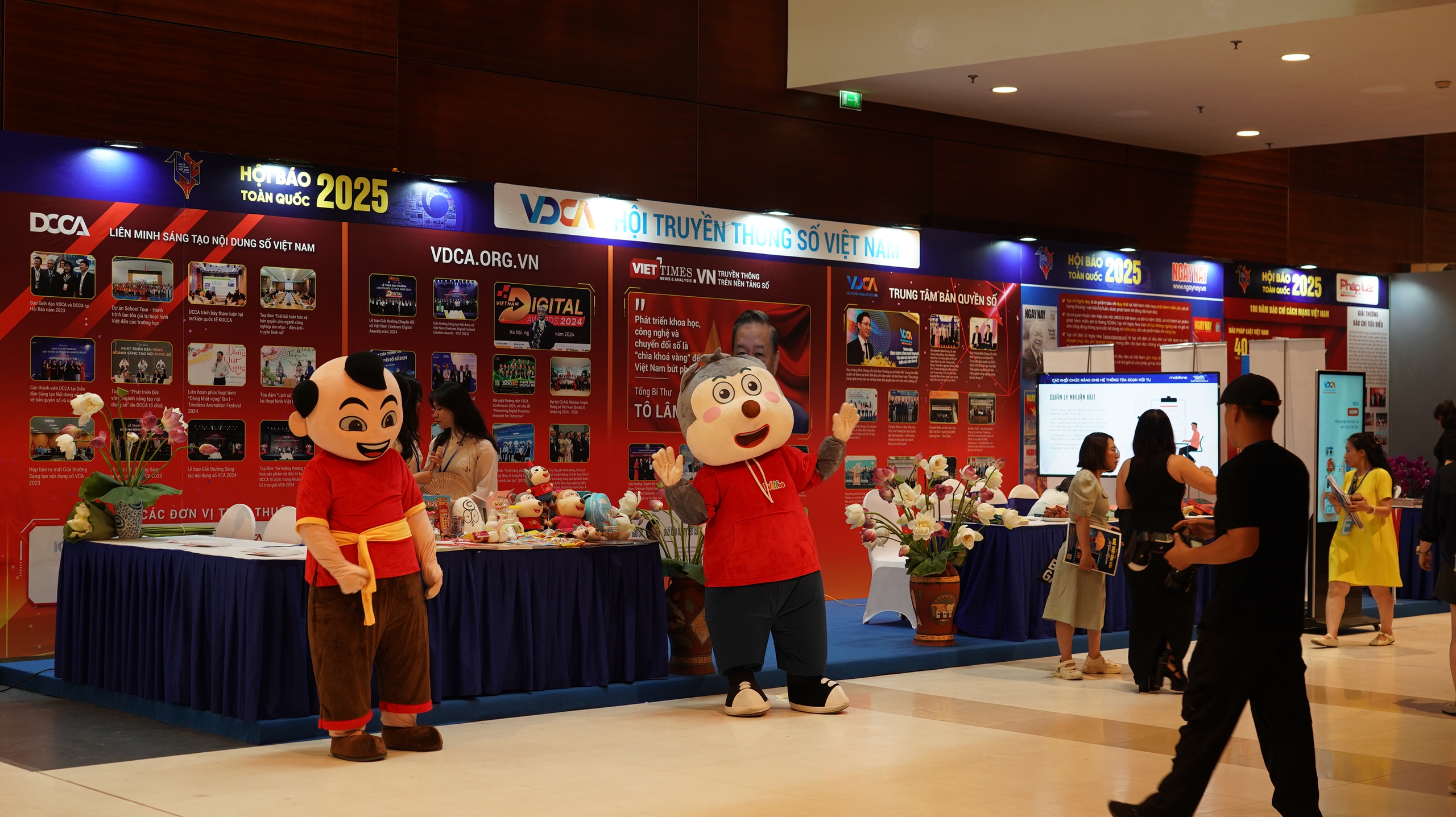 Toàn cảnh lễ khai mạc Hội Báo toàn quốc 2025- Ảnh 11. Toàn cảnh lễ khai mạc Hội Báo toàn quốc 2025- Ảnh 11.