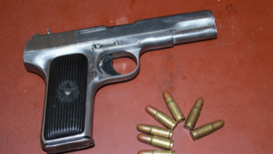 Khởi tố 4 bị can trong vụ nổ s&uacute;ng ở C&agrave; Mau- Ảnh 1.