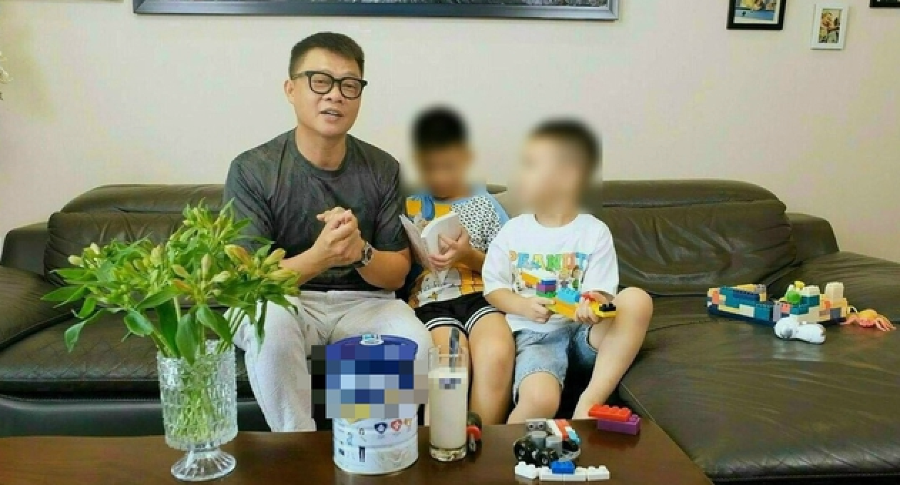 Sau Quang Minh, V&acirc;n Hugo n&oacute;i "bị lừa" khi quảng c&aacute;o sữa giả Hiup?- Ảnh 2.