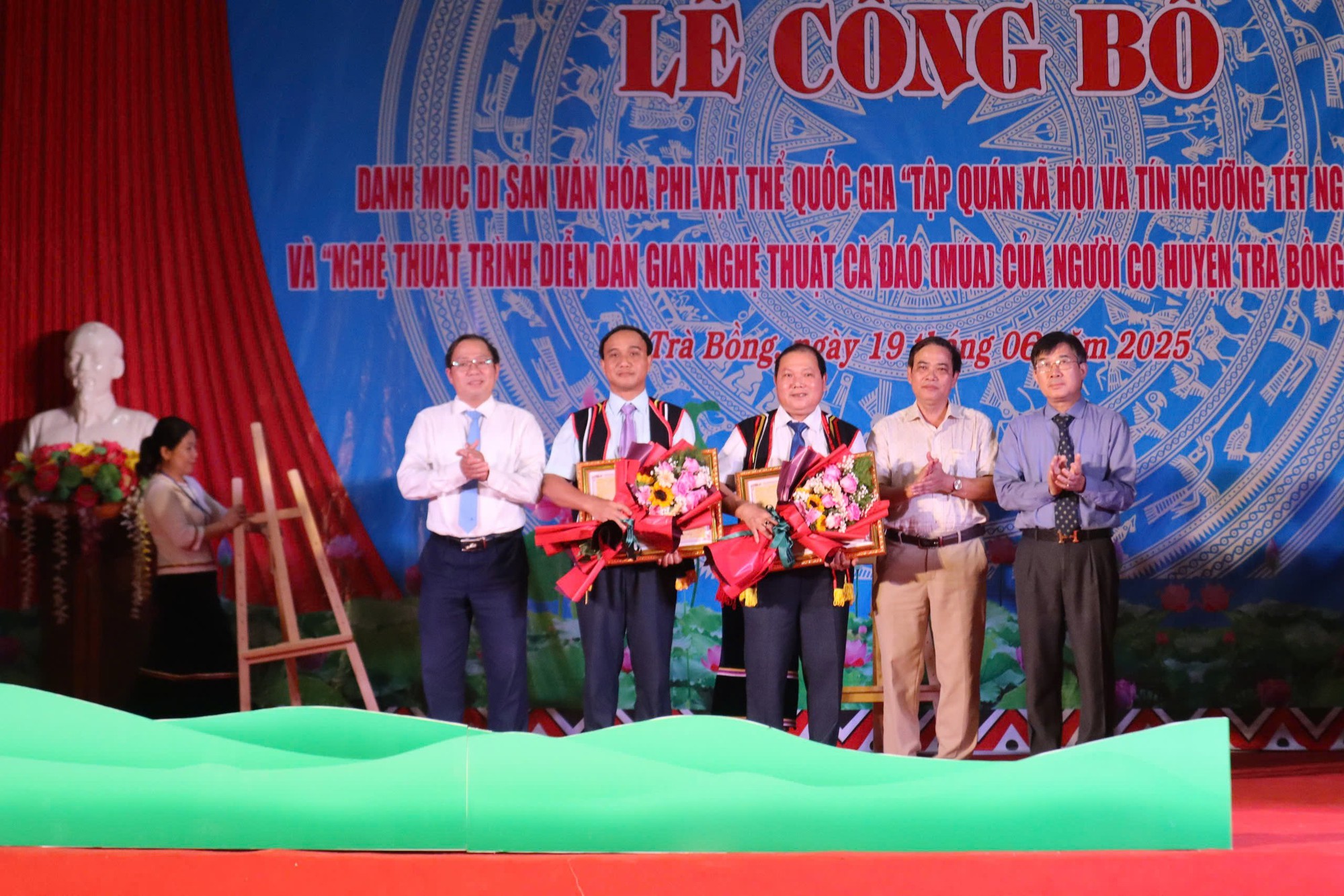 Hai loại h&igrave;nh nghệ thuật miền n&uacute;i Quảng Ng&atilde;i được c&ocirc;ng nhận di sản phi vật thể quốc gia- Ảnh 1.