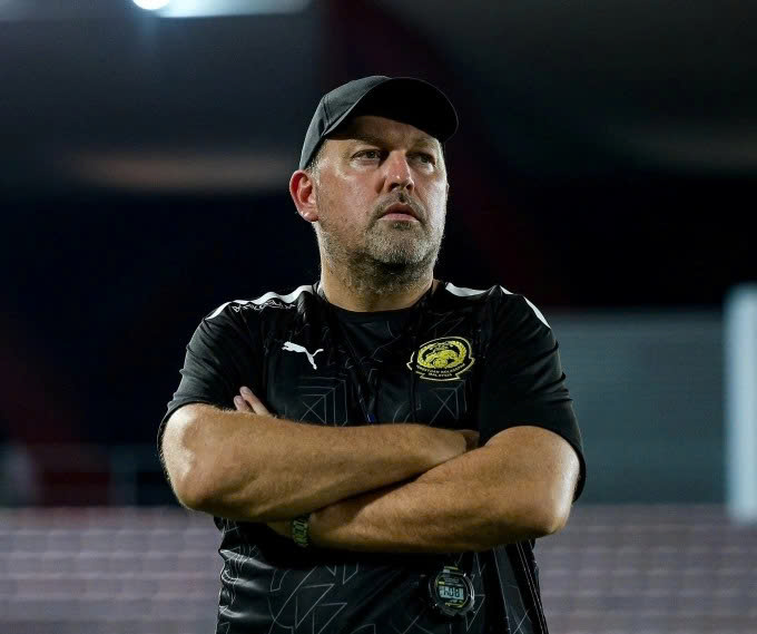 HLV Malaysia tuy&ecirc;n bố đ&aacute;nh bại tuyển Việt Nam tại v&ograve;ng loại Asian Cup- Ảnh 1.