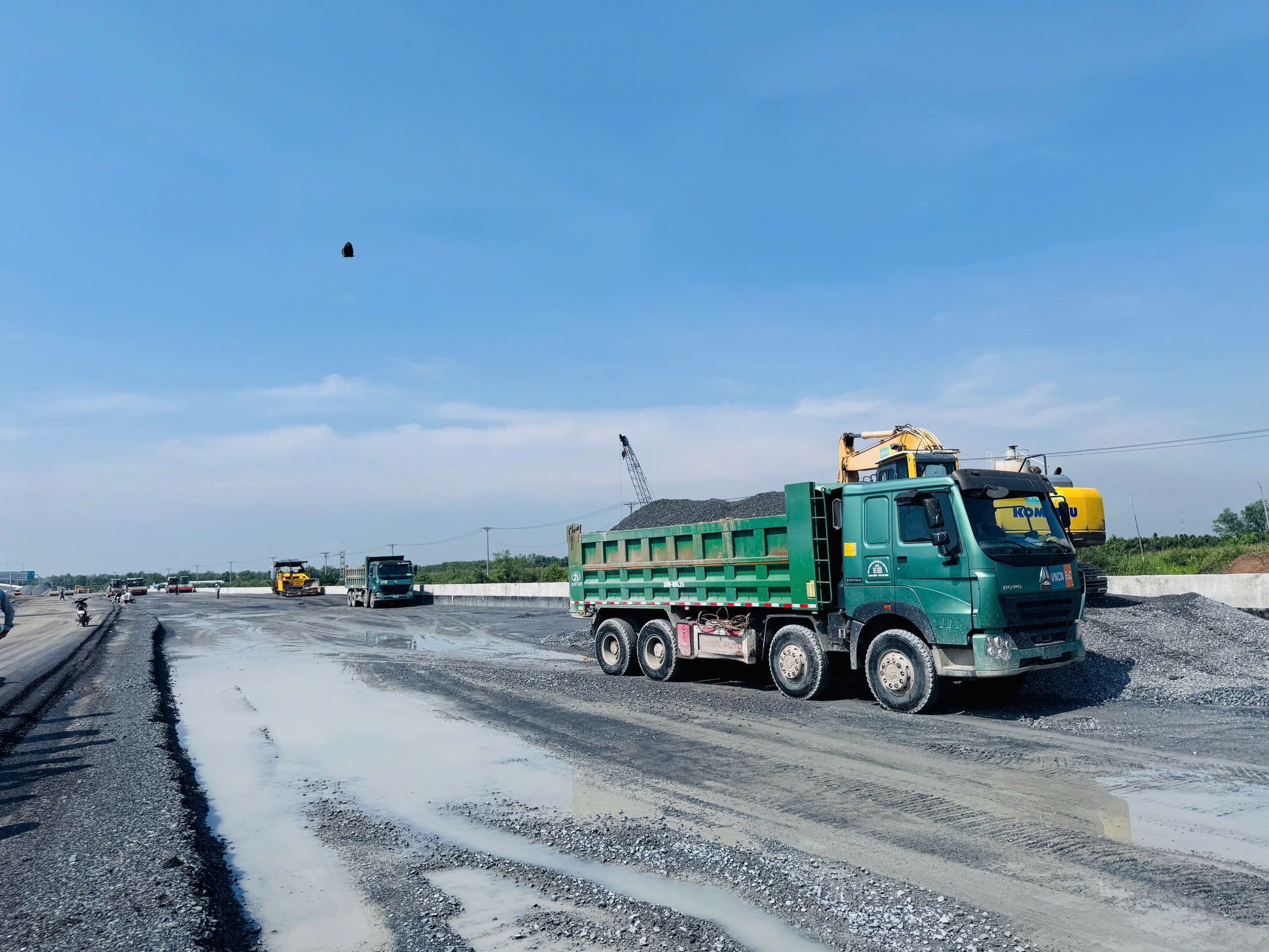 Cầu Nhơn Trạch gần c&aacute;n đ&iacute;ch, tập trung gỡ &ldquo;n&uacute;t thắt&rdquo; lối l&ecirc;n cao tốc- Ảnh 8.