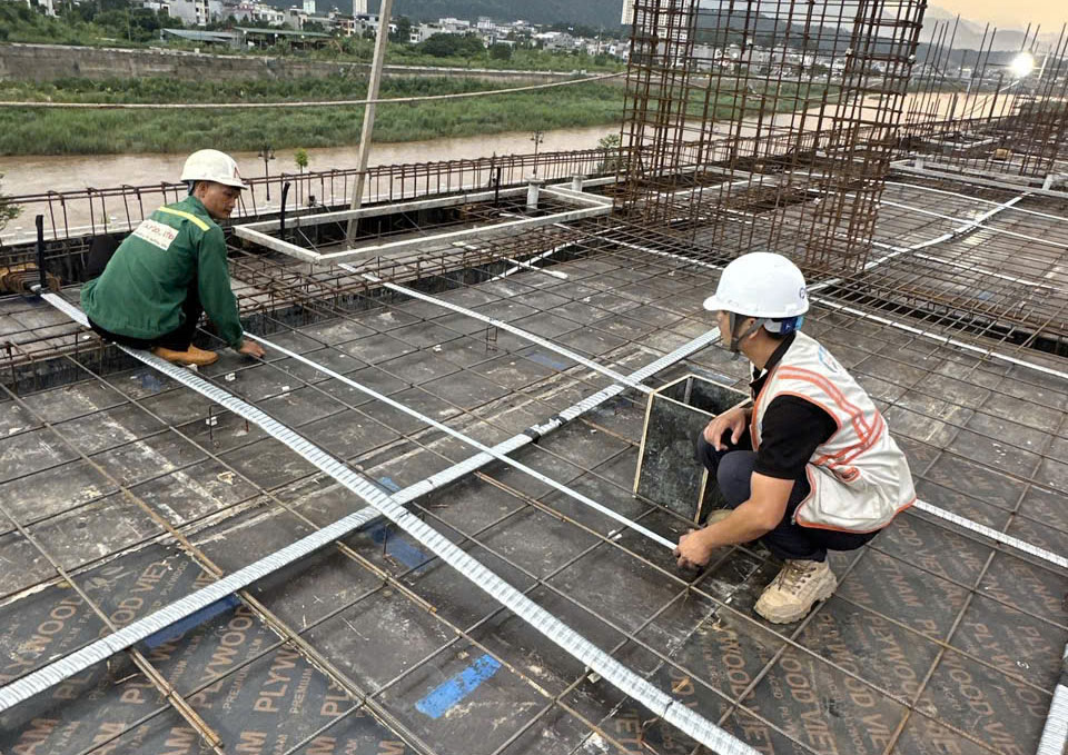 Thứ trưởng Nguyễn Văn Sinh: L&agrave;o Cai cần ph&aacute;t huy lợi thế, vượt kế hoạch nh&agrave; ở x&atilde; hội- Ảnh 3.