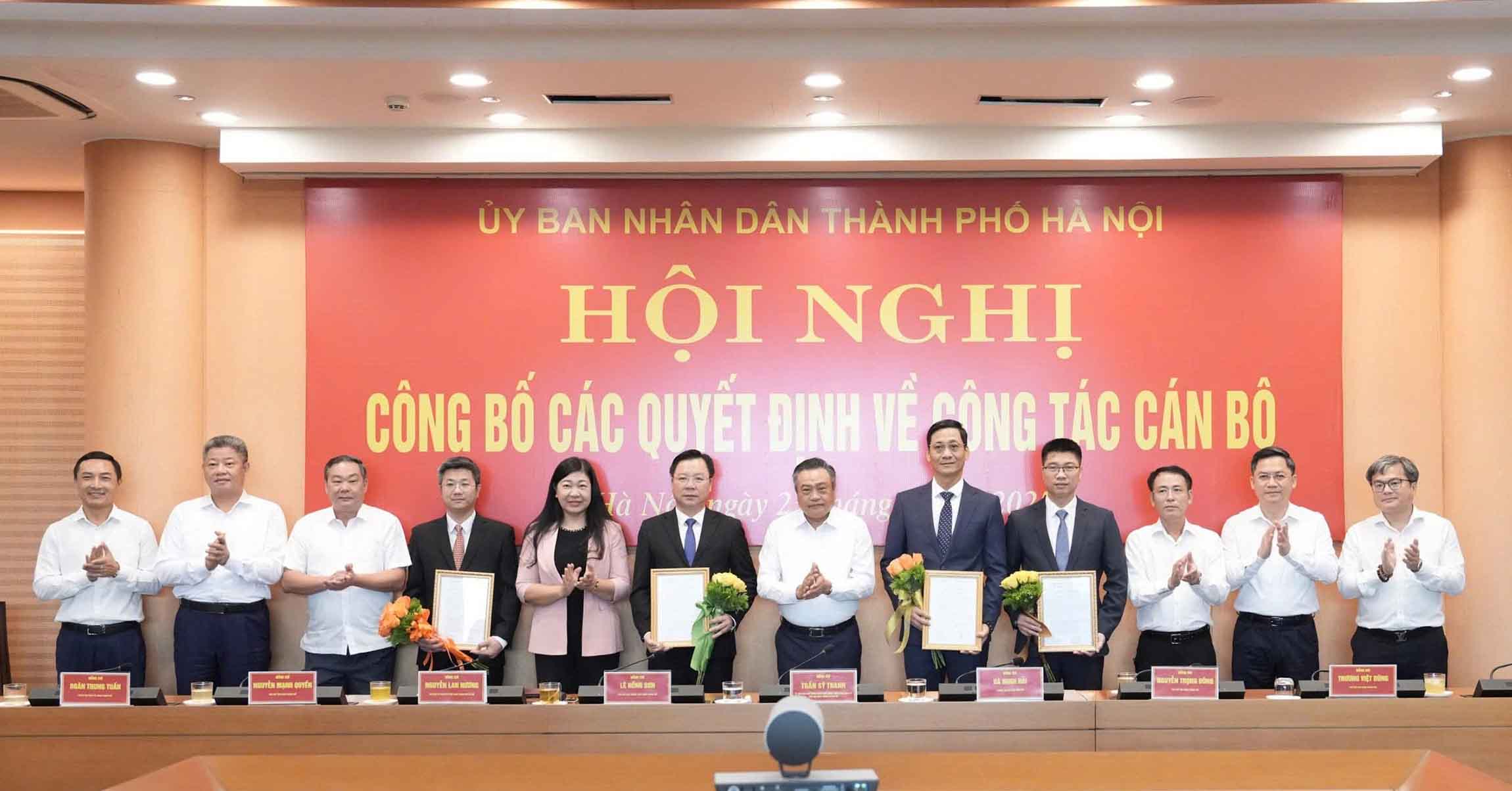 H&agrave; Nội bổ nhiệm 2 t&acirc;n gi&aacute;m đốc Sở Khoa học v&agrave; C&ocirc;ng nghệ, D&acirc;n tộc v&agrave; T&ocirc;n gi&aacute;o- Ảnh 1.