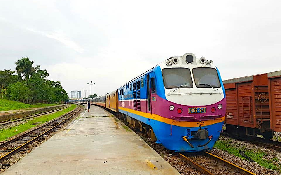 Chạy t&agrave;u kh&aacute;ch Đ&ocirc;ng H&agrave; - Đồng Hới từ 1/7