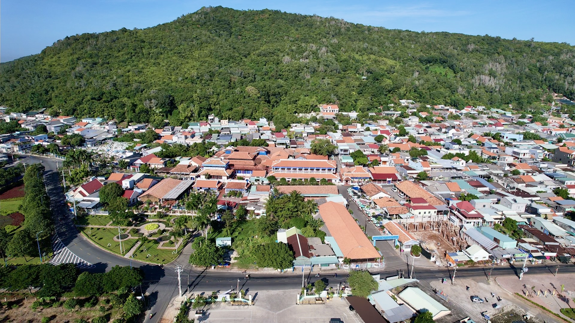 B&agrave; Rịa - Vũng T&agrave;u: H&agrave;nh tr&igrave;nh kh&aacute;m ph&aacute; di t&iacute;ch v&agrave; k&yacute; ức giữa l&ograve;ng phố biển- Ảnh 14.