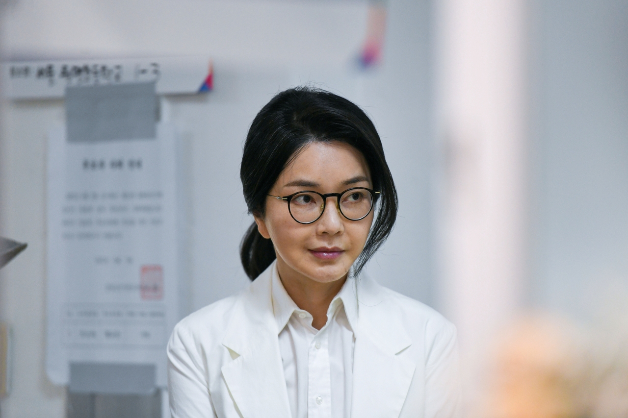 Trường Đại học H&agrave;n Quốc hủy bằng thạc sĩ của cựu Đệ nhất phu nh&acirc;n Kim Keon Hee- Ảnh 1.