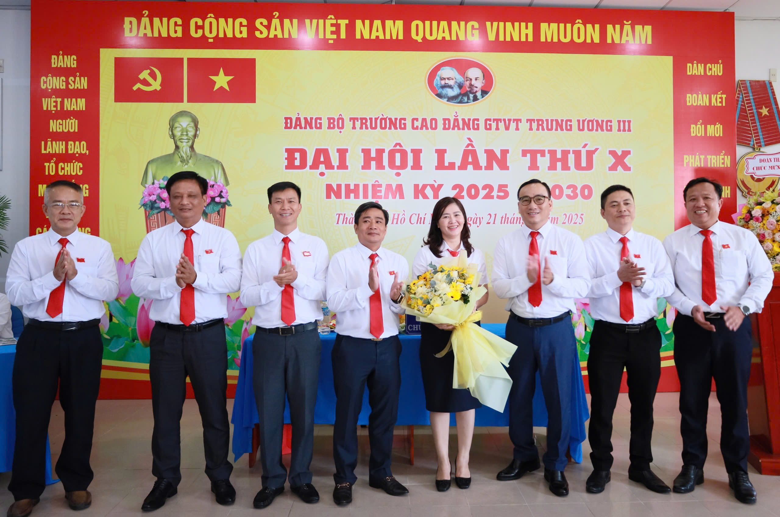 Đại hội Đảng bộ trường Cao đẳng GTVT TƯ III lần thứ X: Đo&agrave;n kết - Đổi mới - Ph&aacute;t triển- Ảnh 4.