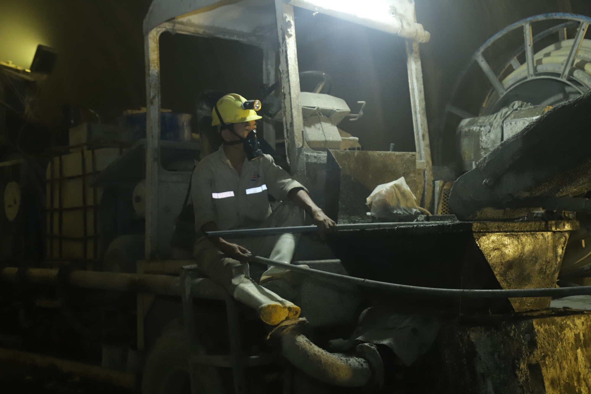 Phấn đấu thông hầm Đèo Ngang giữa tháng 7- Ảnh 4. Phấn đấu thông hầm Đèo Ngang giữa tháng 7- Ảnh 4.