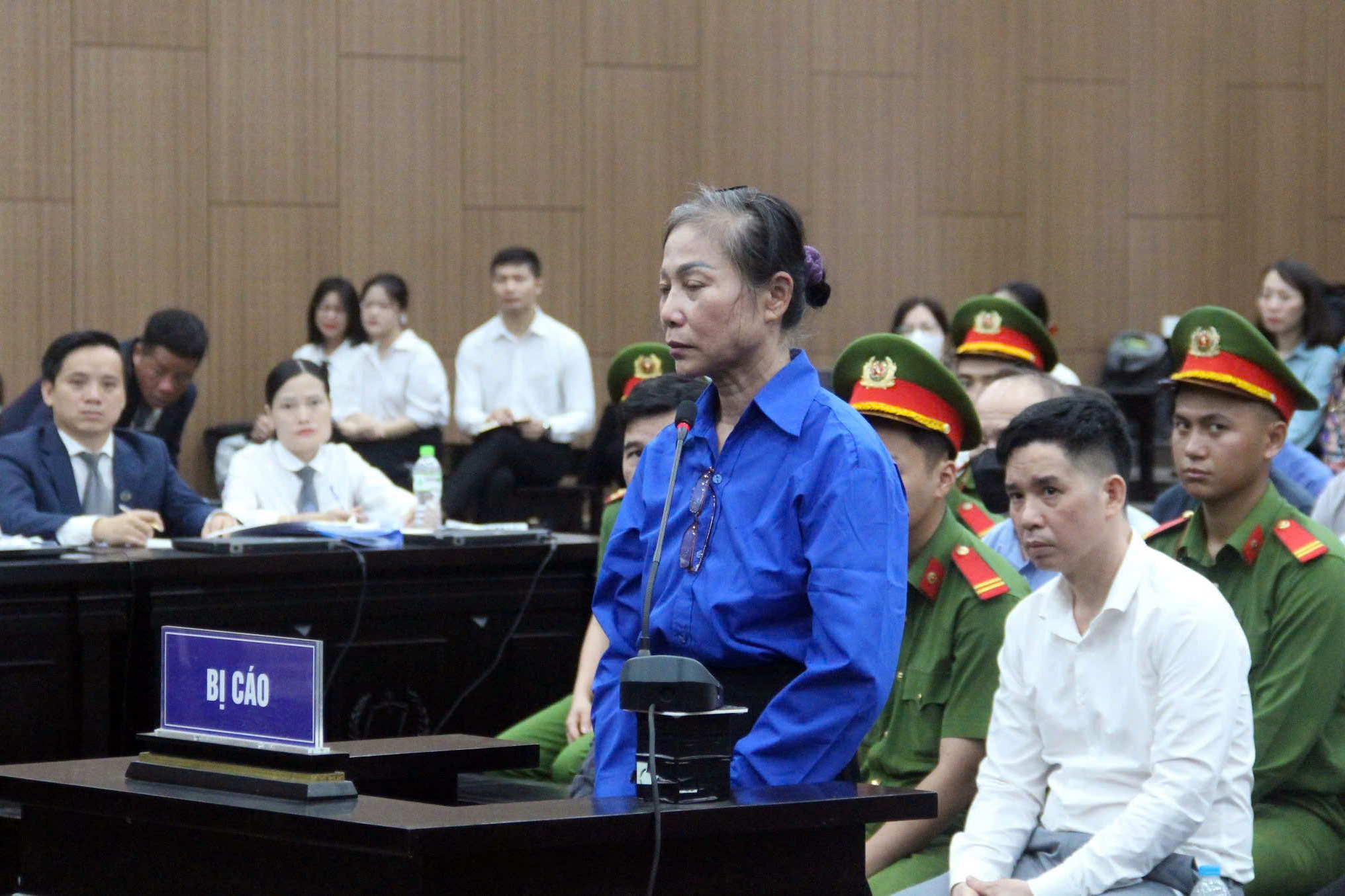 Lời khai của chủ tịch Tập đoàn Phúc Sơn về những lần hối lộ hàng triệu USD cho quan chức- Ảnh 2. Lời khai của chủ tịch Tập đoàn Phúc Sơn về những lần hối lộ hàng triệu USD cho quan chức- Ảnh 2.