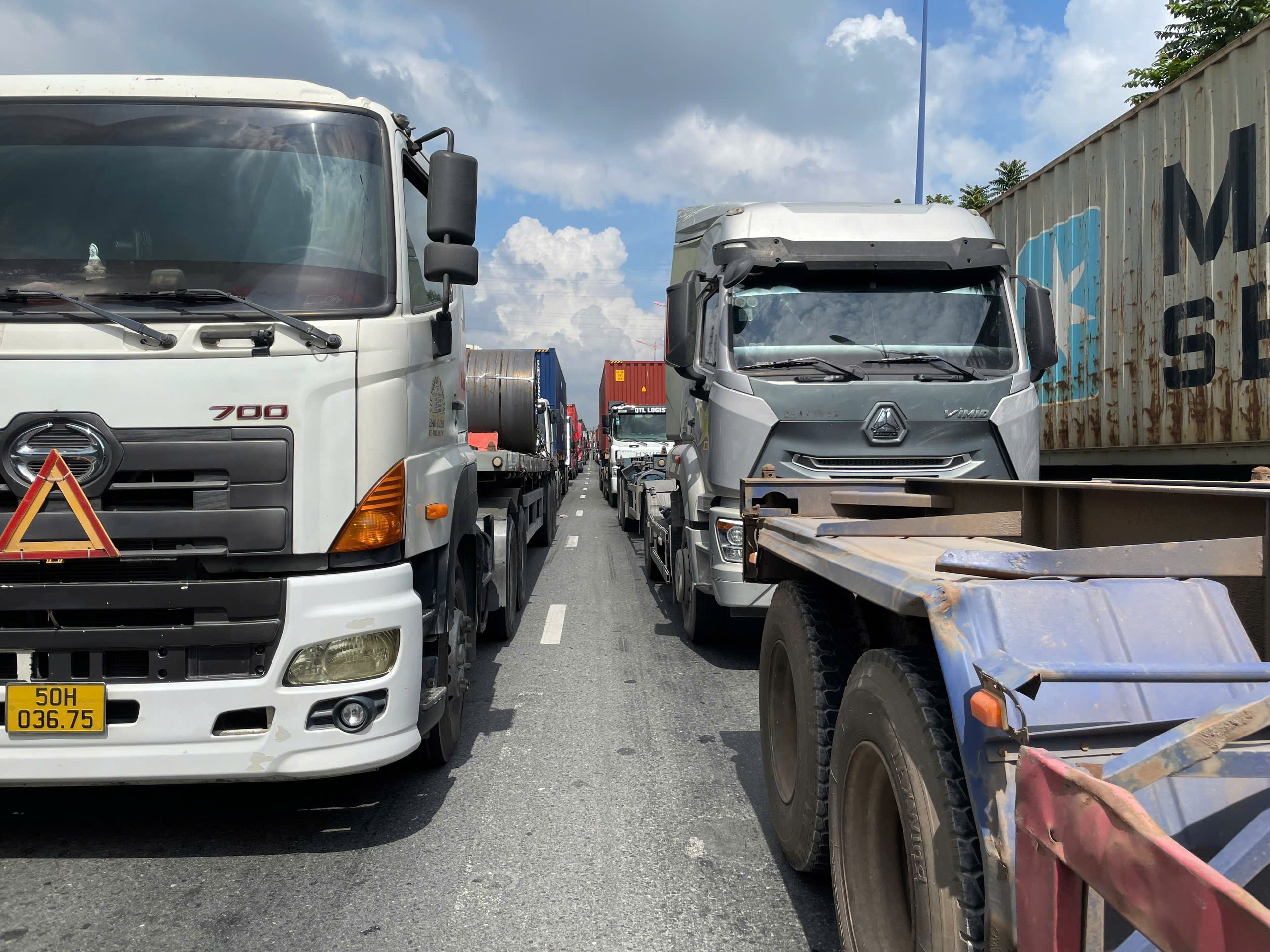 Lộ trình kiểm soát khí thải: Đồng hành tháo gỡ khó khăn cho doanh nghiệp vận tải- Ảnh 1. Lộ trình kiểm soát khí thải: Đồng hành tháo gỡ khó khăn cho doanh nghiệp vận tải- Ảnh 1.