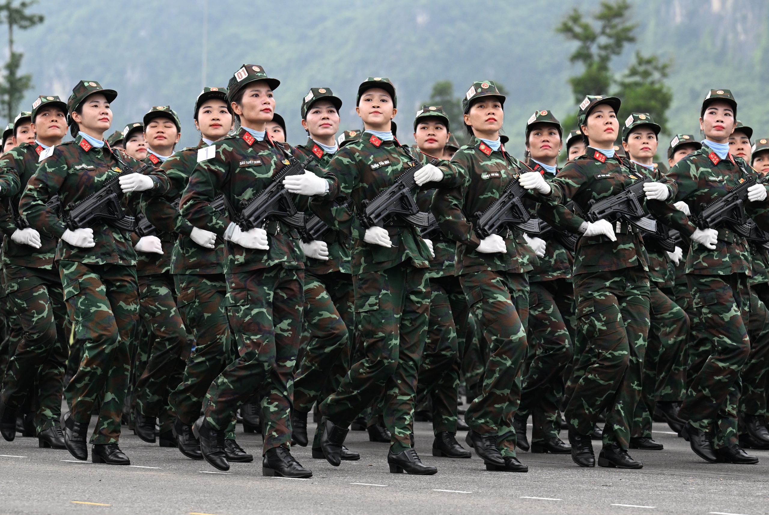 Hình ảnh khối nữ chiến sĩ hợp luyện, sẵn sàng cho Lễ kỷ niệm 80 năm Quốc khánh- Ảnh 15. Hình ảnh khối nữ chiến sĩ hợp luyện, sẵn sàng cho Lễ kỷ niệm 80 năm Quốc khánh- Ảnh 15.