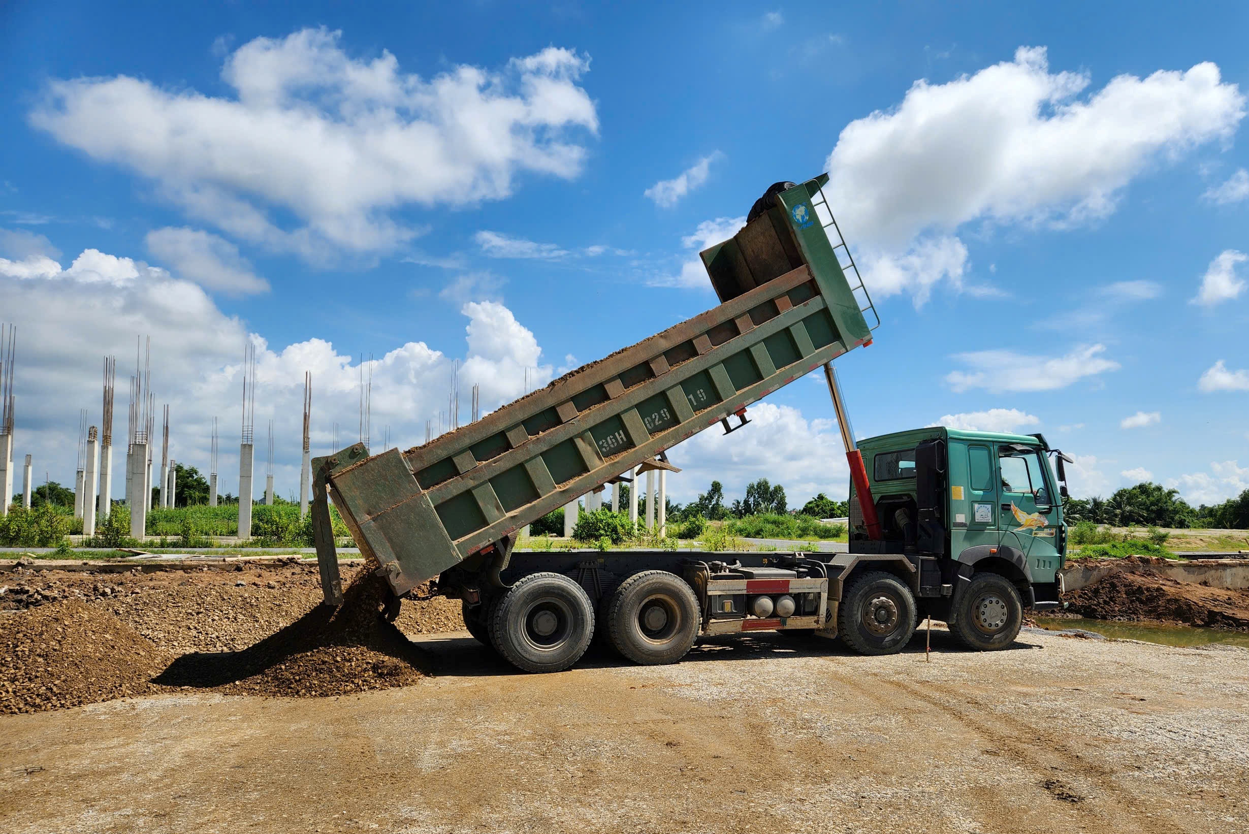 Tăng tốc thi c&ocirc;ng Đại lộ Nam s&ocirc;ng M&atilde;, phấn đấu ho&agrave;n th&agrave;nh giữa năm 2026- Ảnh 3.