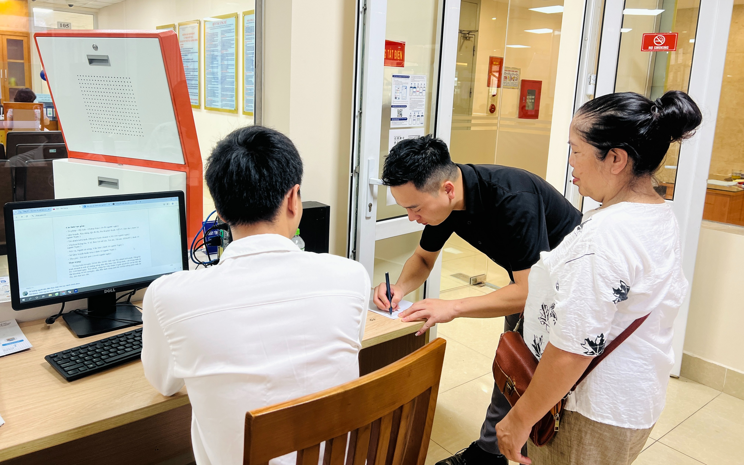 Hà Nội hoàn tất thử nghiệm chính quyền địa phương 2 cấp, sẵn sàng vận hành chính thức- Ảnh 1. Hà Nội hoàn tất thử nghiệm chính quyền địa phương 2 cấp, sẵn sàng vận hành chính thức- Ảnh 1.