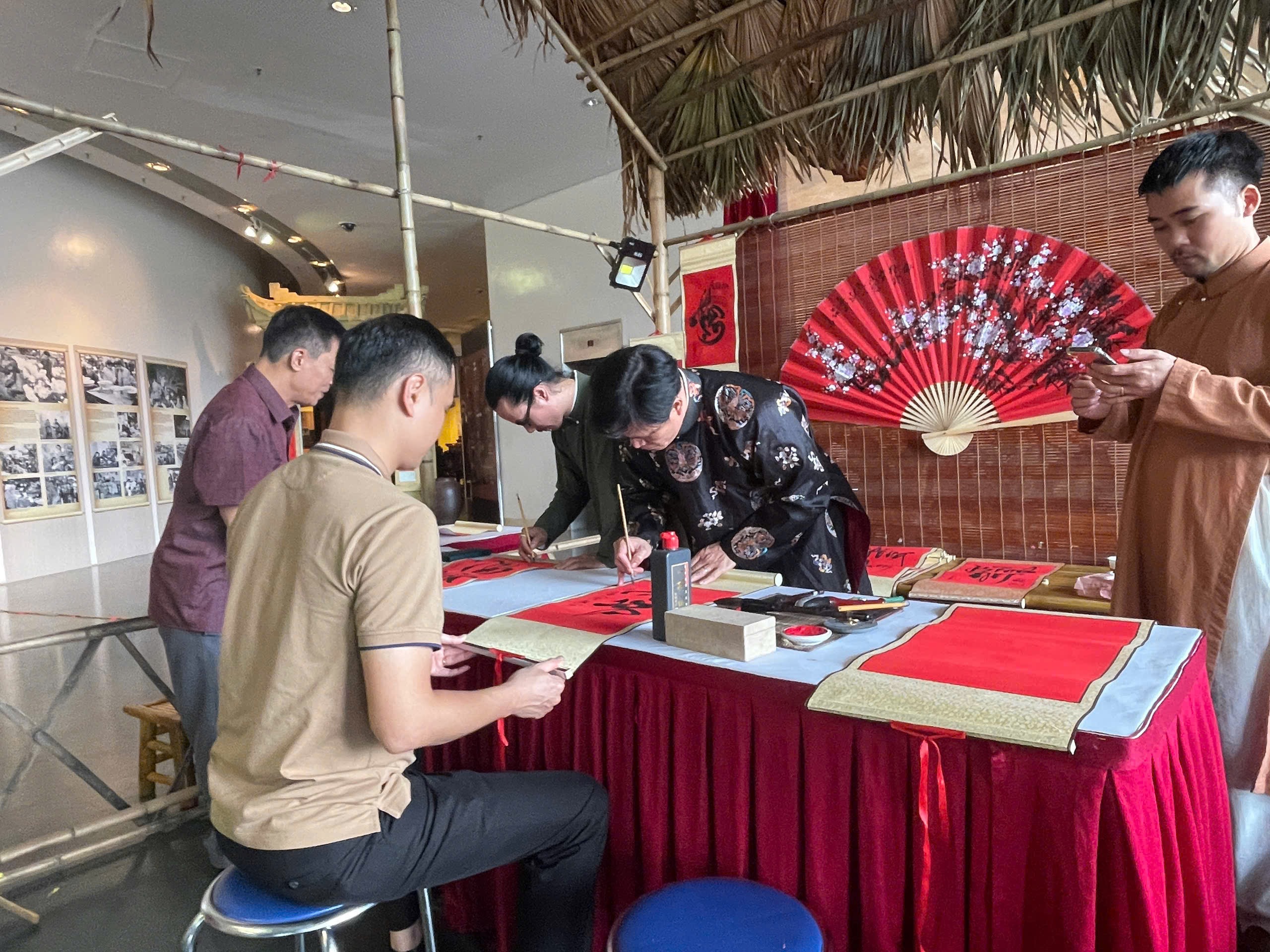 H&agrave; Nội tuy&ecirc;n dương 80 gia đ&igrave;nh văn h&oacute;a ti&ecirc;u biểu- Ảnh 4.
