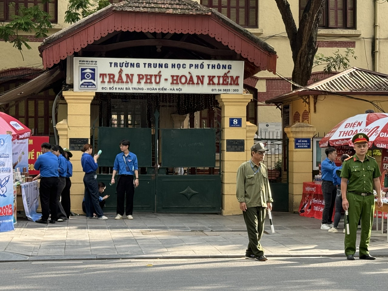 Hơn 1,15 triệu th&iacute; sinh bước v&agrave;o kỳ thi THPT 2025- Ảnh 4.