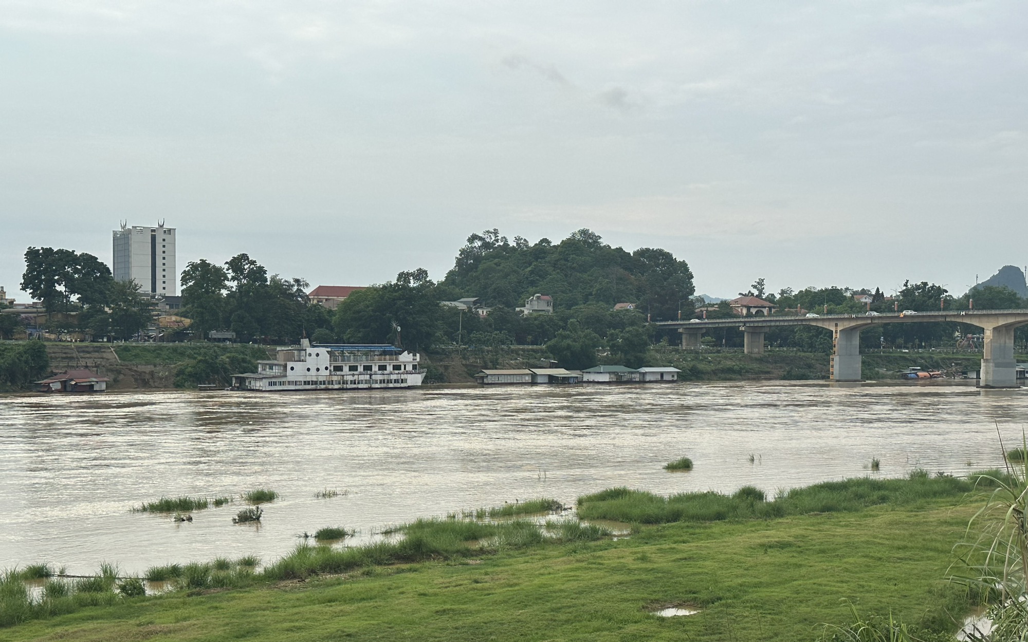 Thủy điện Tuy&ecirc;n Quang sắp mở cửa xả đ&aacute;y, hạ du đề ph&ograve;ng ngập &uacute;ng