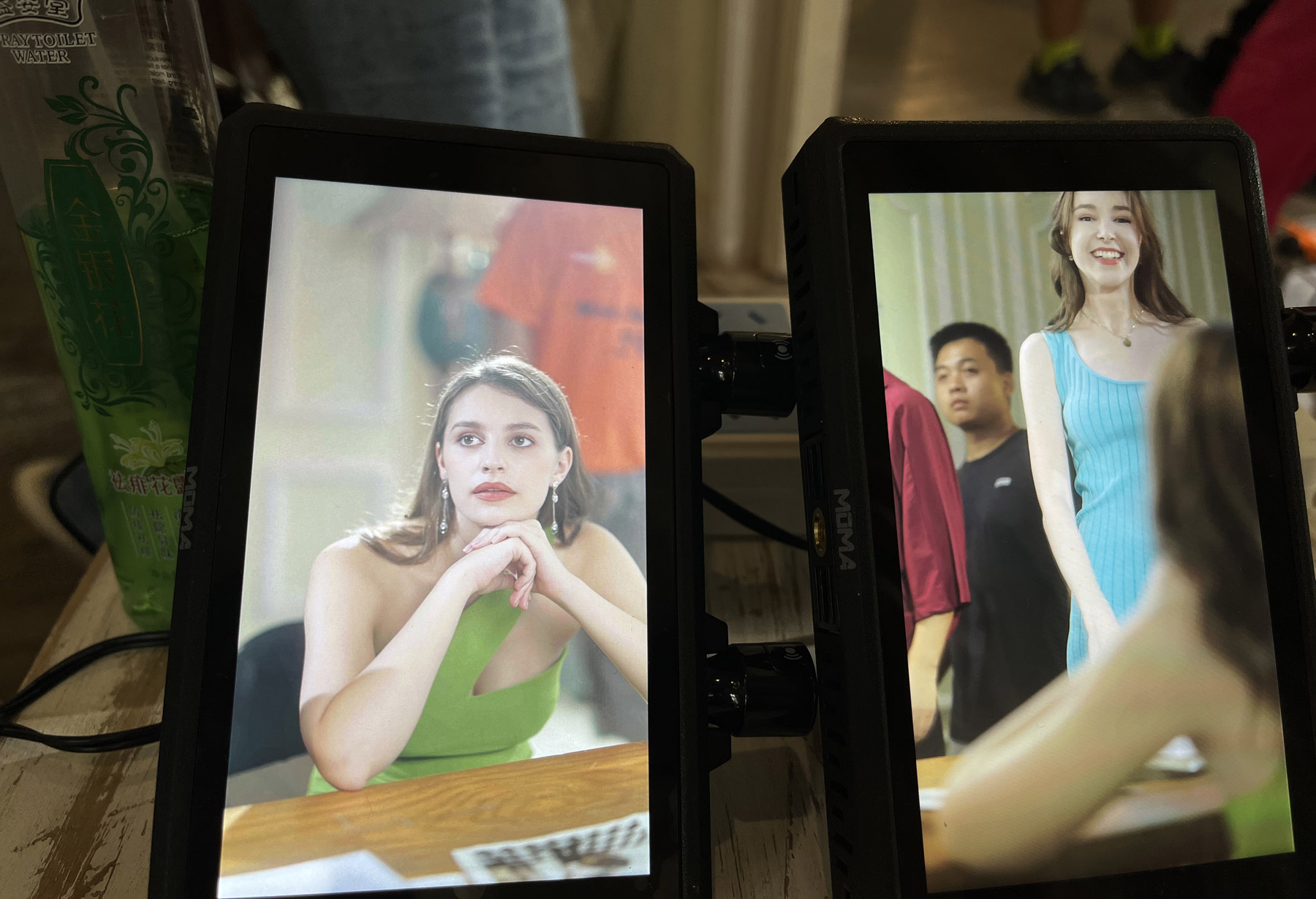 Trung Quốc "hốt bạc" nhờ phim si&ecirc;u ngắn chiếu mạng- Ảnh 3.