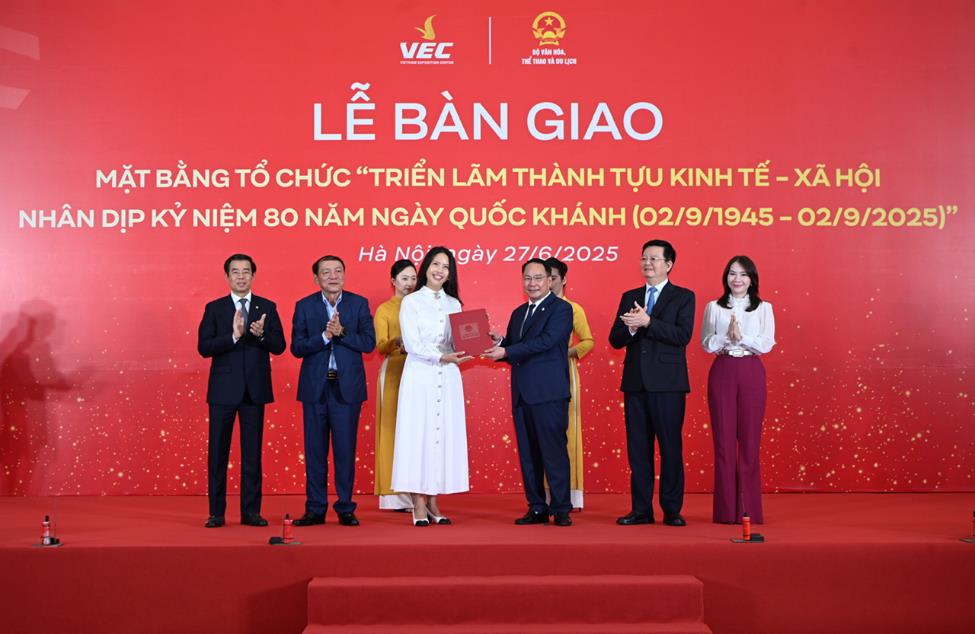 B&agrave;n giao mặt bằng cho Triển l&atilde;m th&agrave;nh tựu kinh tế - x&atilde; hội kỷ niệm 80 năm ng&agrave;y Quốc kh&aacute;nh- Ảnh 1.