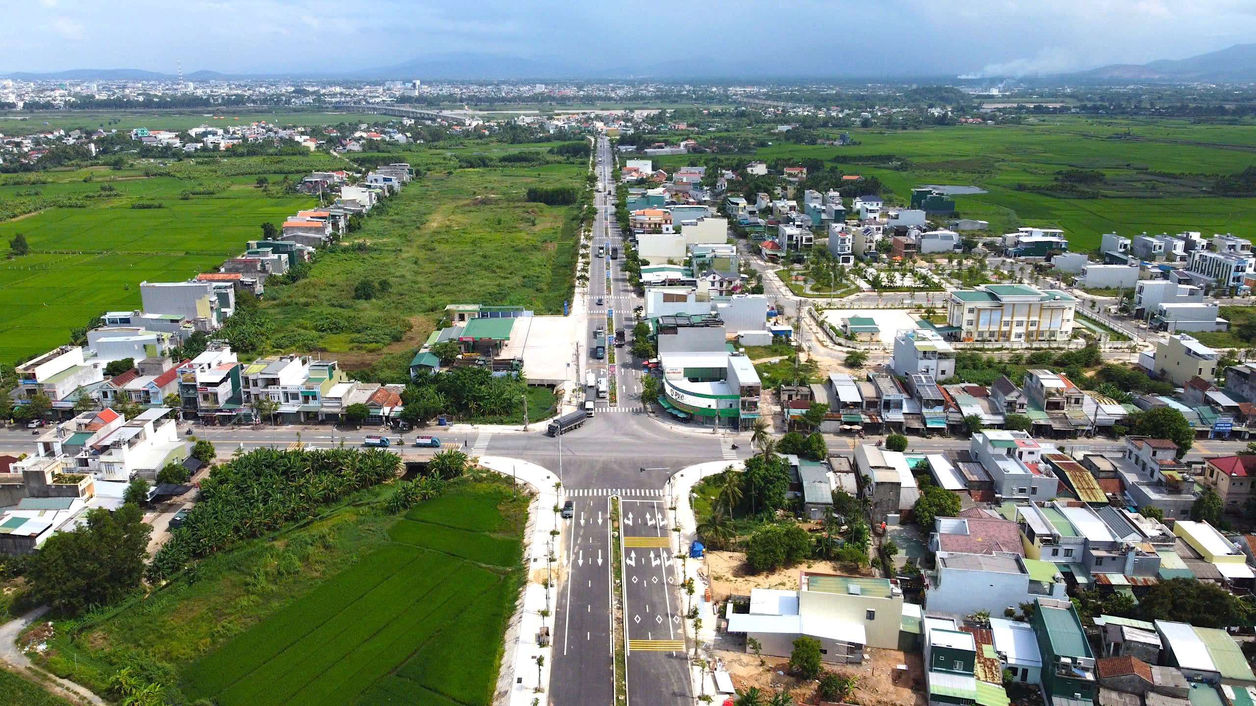 Những tuyến đường nào ở Quảng Ngãi sắp có tên?- Ảnh 4. Những tuyến đường nào ở Quảng Ngãi sắp có tên?- Ảnh 4.