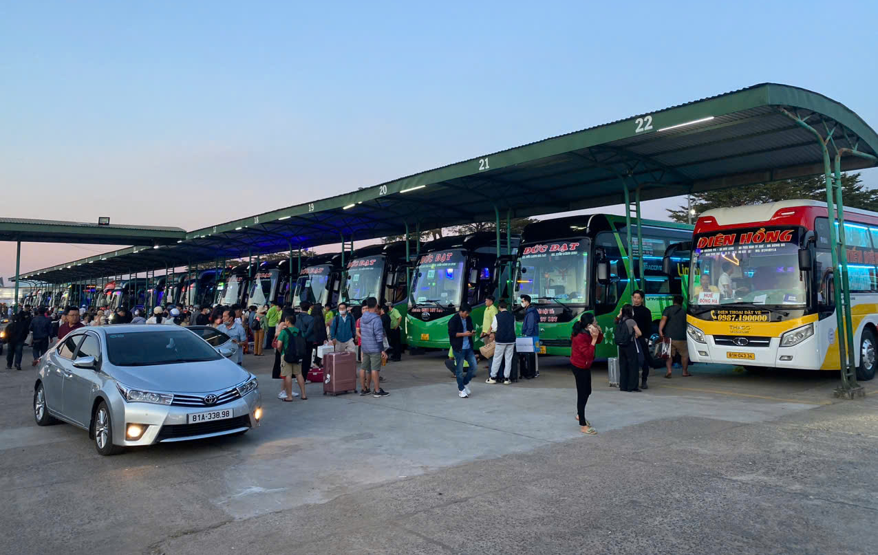 Gia Lai: Tăng cường phương tiện vận tải trong giai đoạn s&aacute;p nhập tỉnh- Ảnh 2.