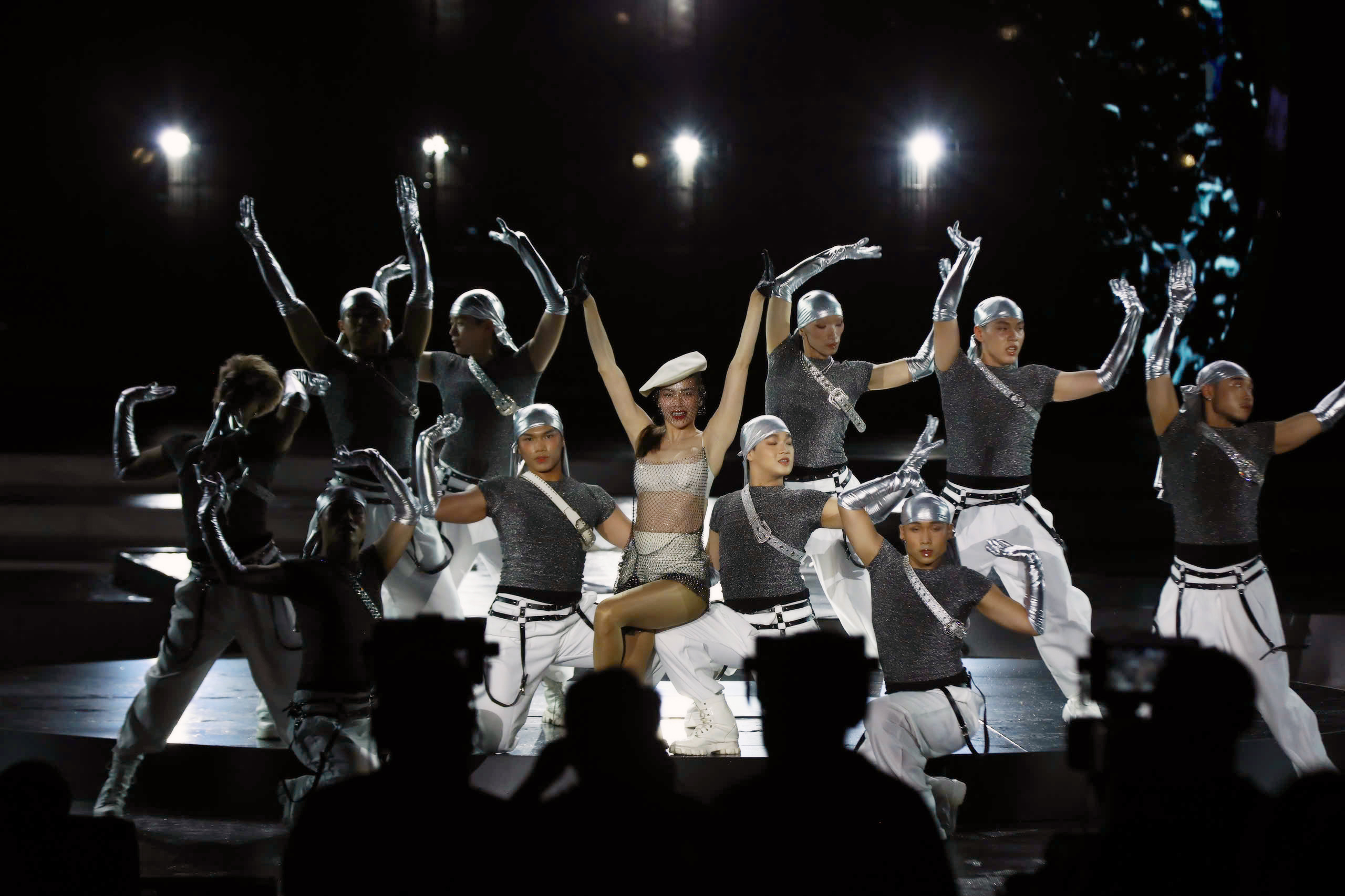 Hoa hậu Việt Nam 2024: Top 10 lộ diện sau m&agrave;n thi Trang phục Dạ hội- Ảnh 7.