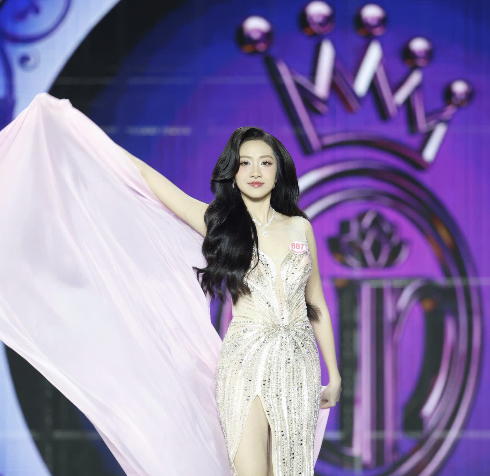 T&acirc;n Hoa hậu Việt Nam 2024 gọi t&ecirc;n H&agrave; Tr&uacute;c Linh- Ảnh 8.